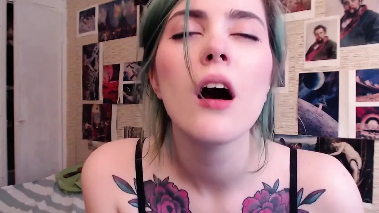 Cumming again and again because of the vibrotoy inside me