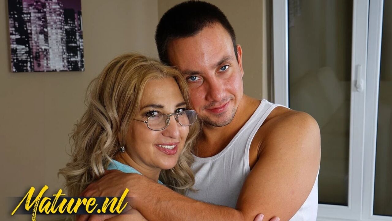 Curvy Mature MILF Nadya S. Lets the Neighbor Fuck Her Hairy Pussy