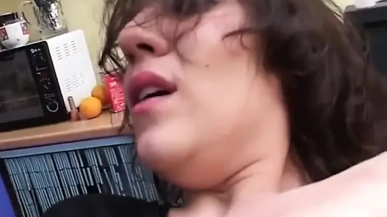 I cum on my stepsister pussy...