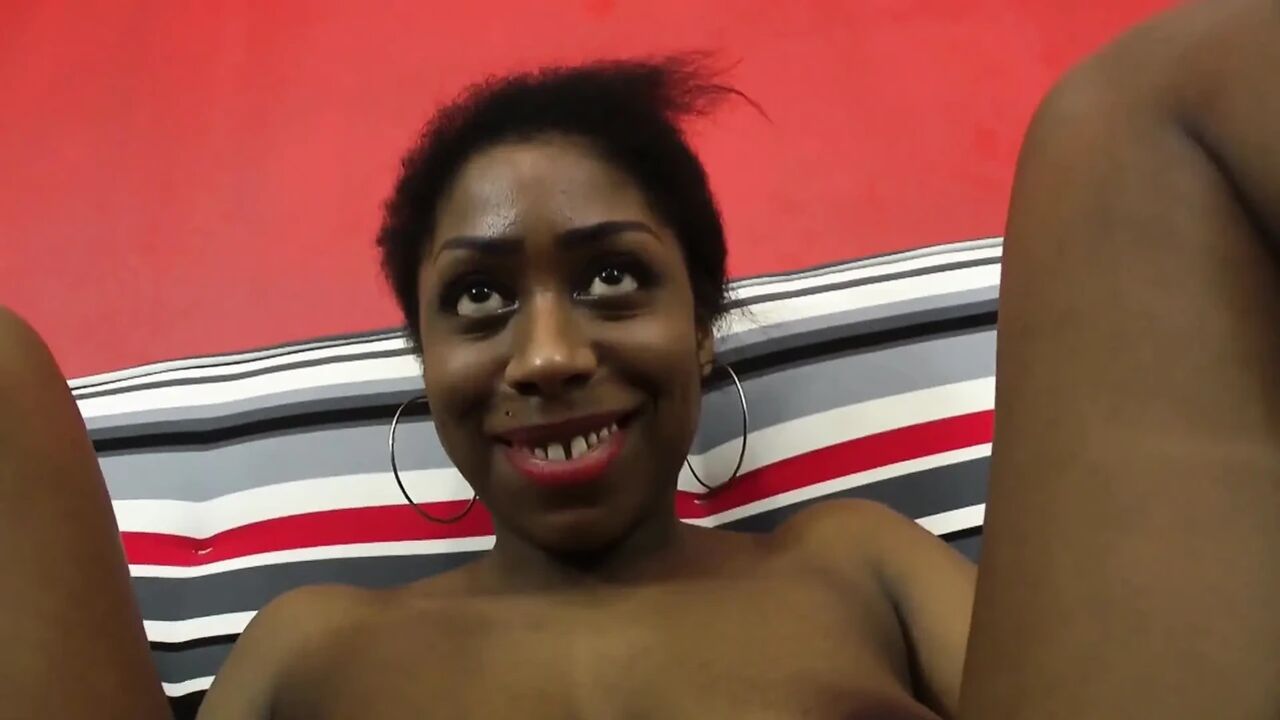 A Pretty Black Student Is Doing Her Porn Casting