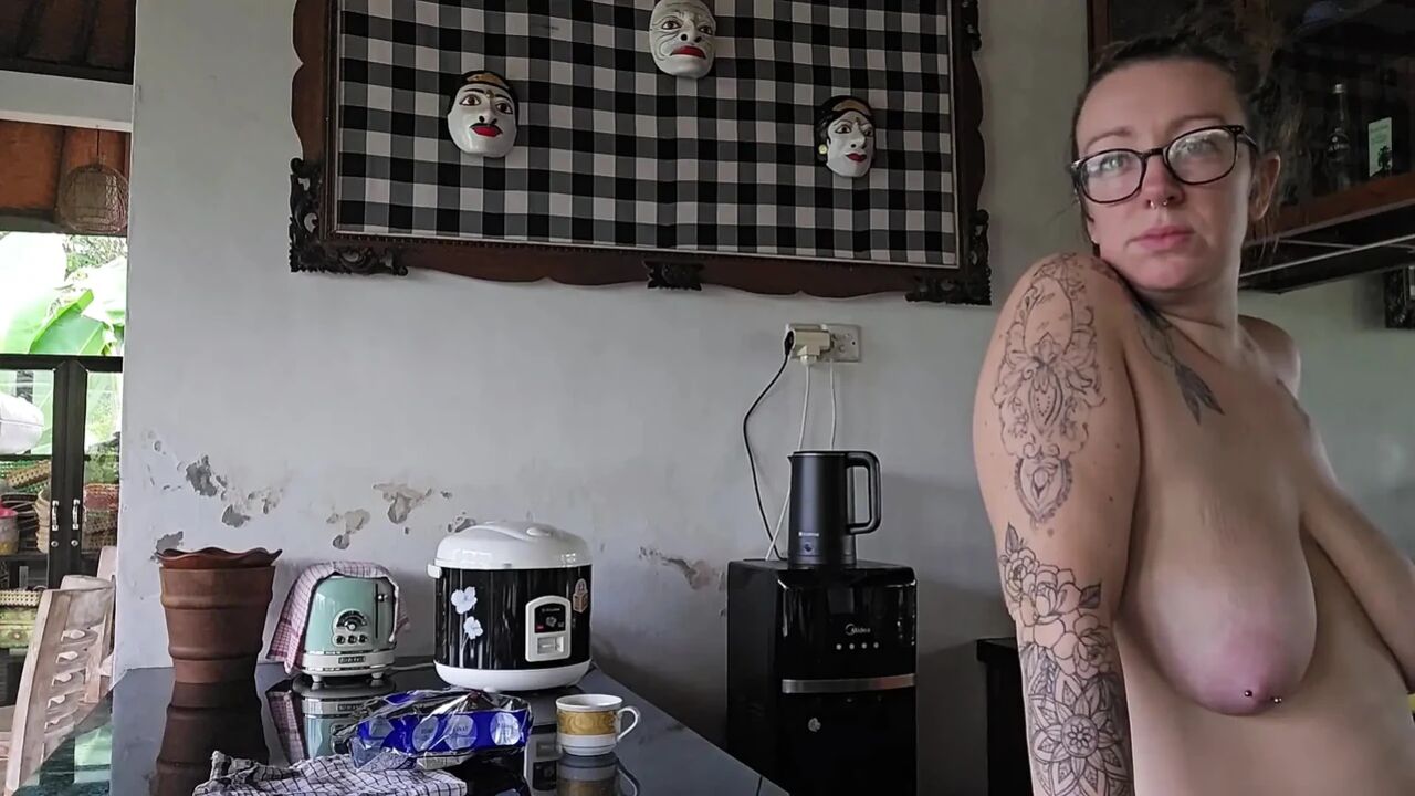 Jade Topless Cooking