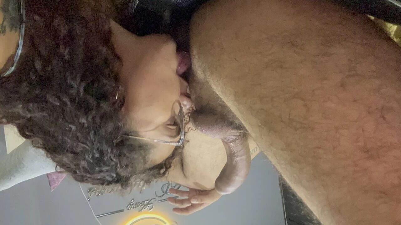 Horny MILF visits her lover to suck his huge cock and also his hairy ass in his office