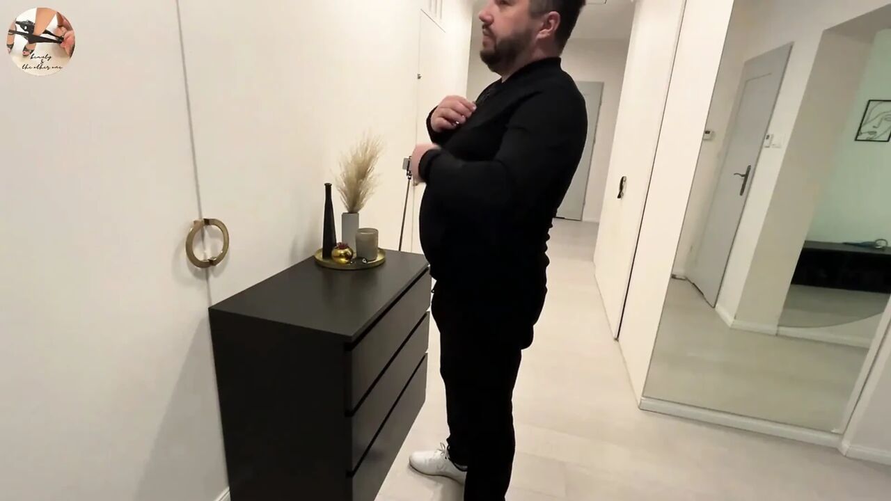 I welcumed him with a hot blowjob and got cum as a reward