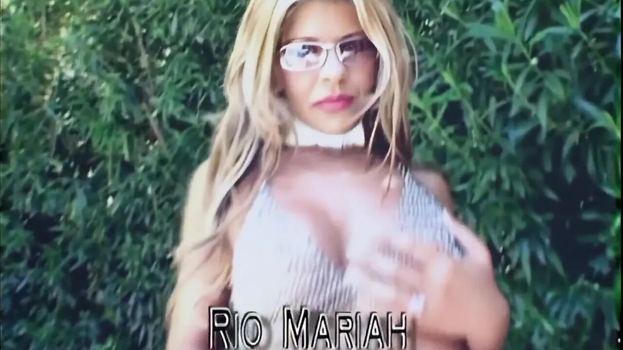 Mariah River Fucking with Two Fuckers Very Hard