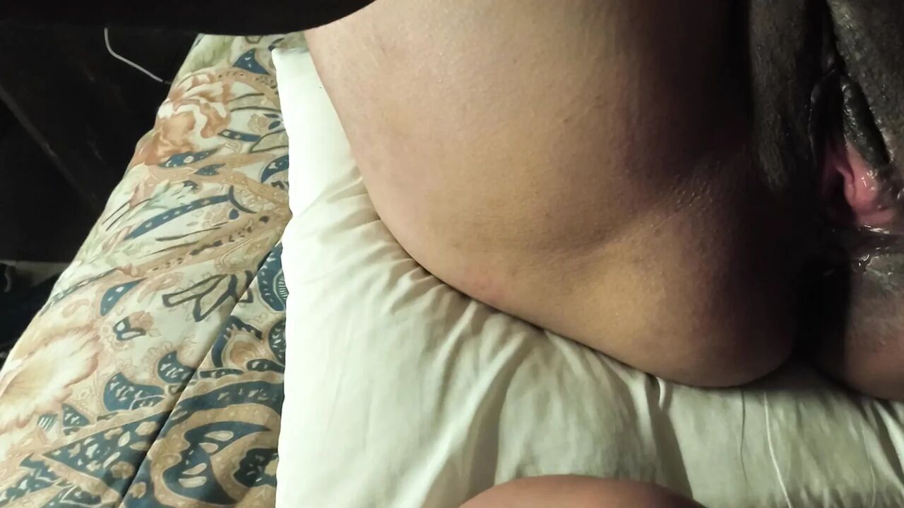 I have sex with my mother-in-law all day, she visits me secretly from her husband