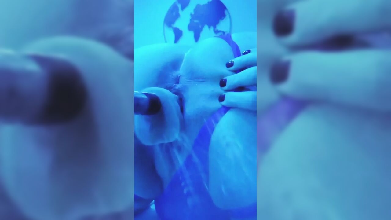 Pussy Fucked by the Machine