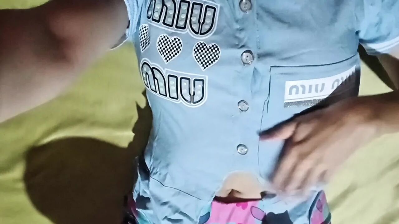 Colombian Masturbates