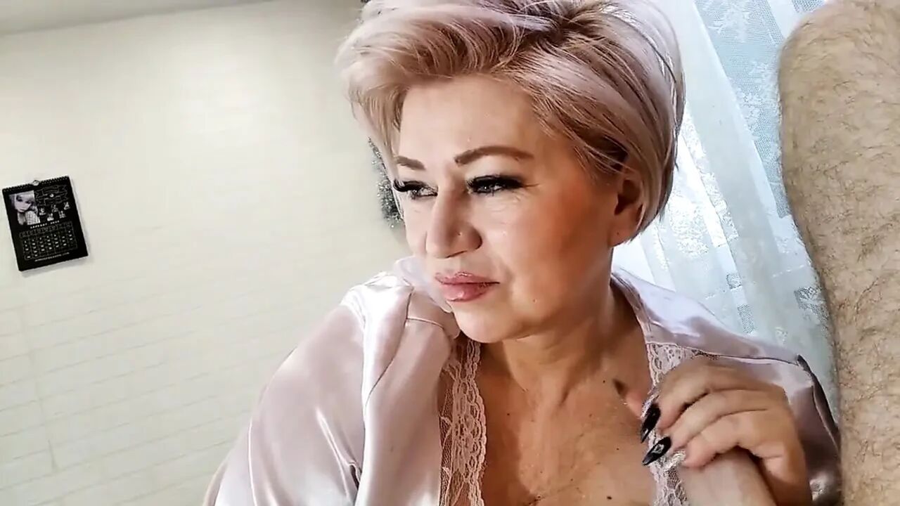 Good Adult Girls Who Can Suck Cock Well Get a Good Orgasm in the Final...))