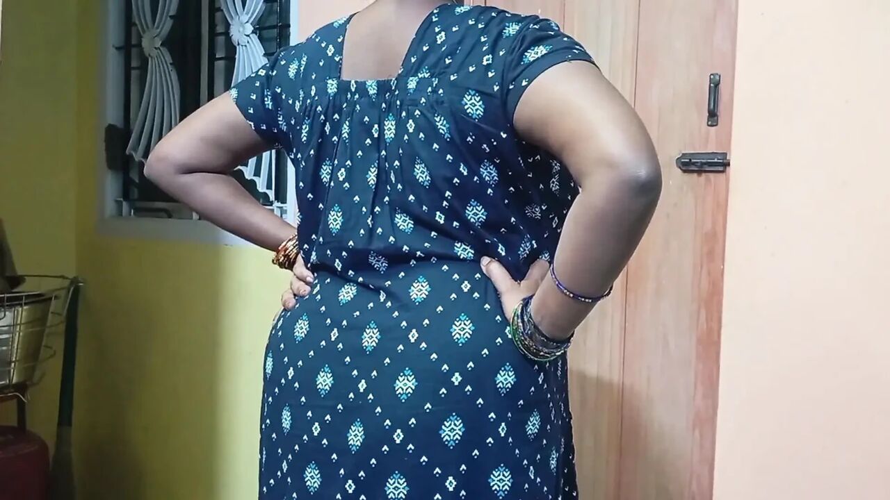 Indian Big Boobs Aunty Walk