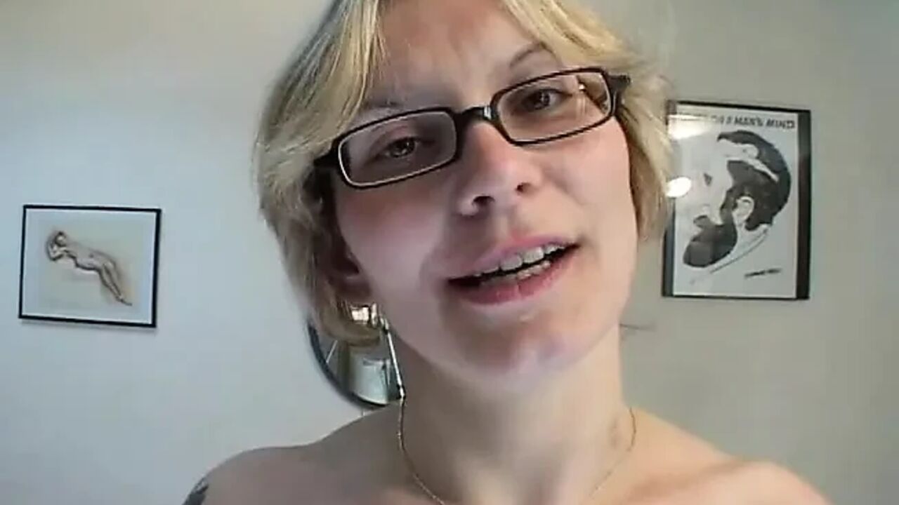 Submissive Stéphanie