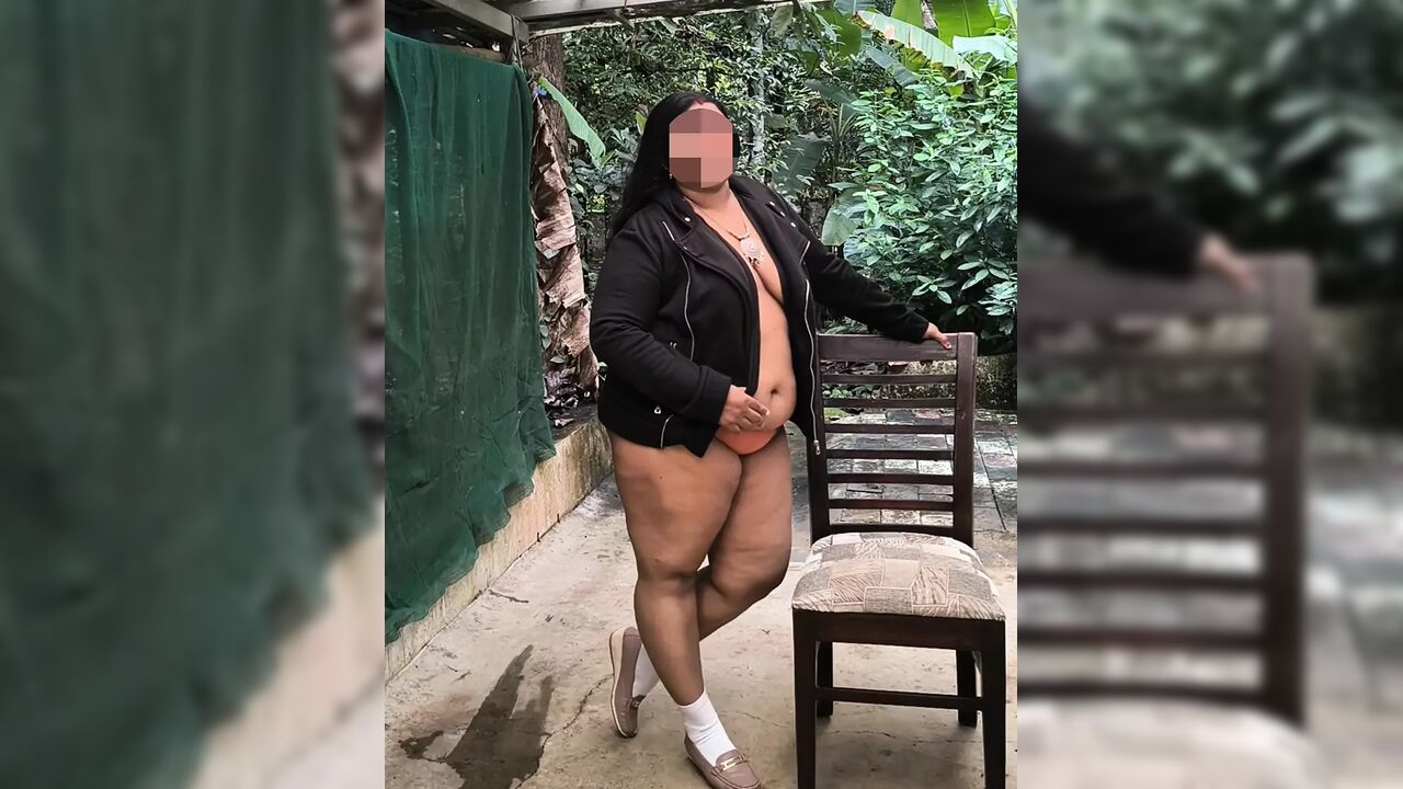Chubby Indian girl in black jack completely strips for camera