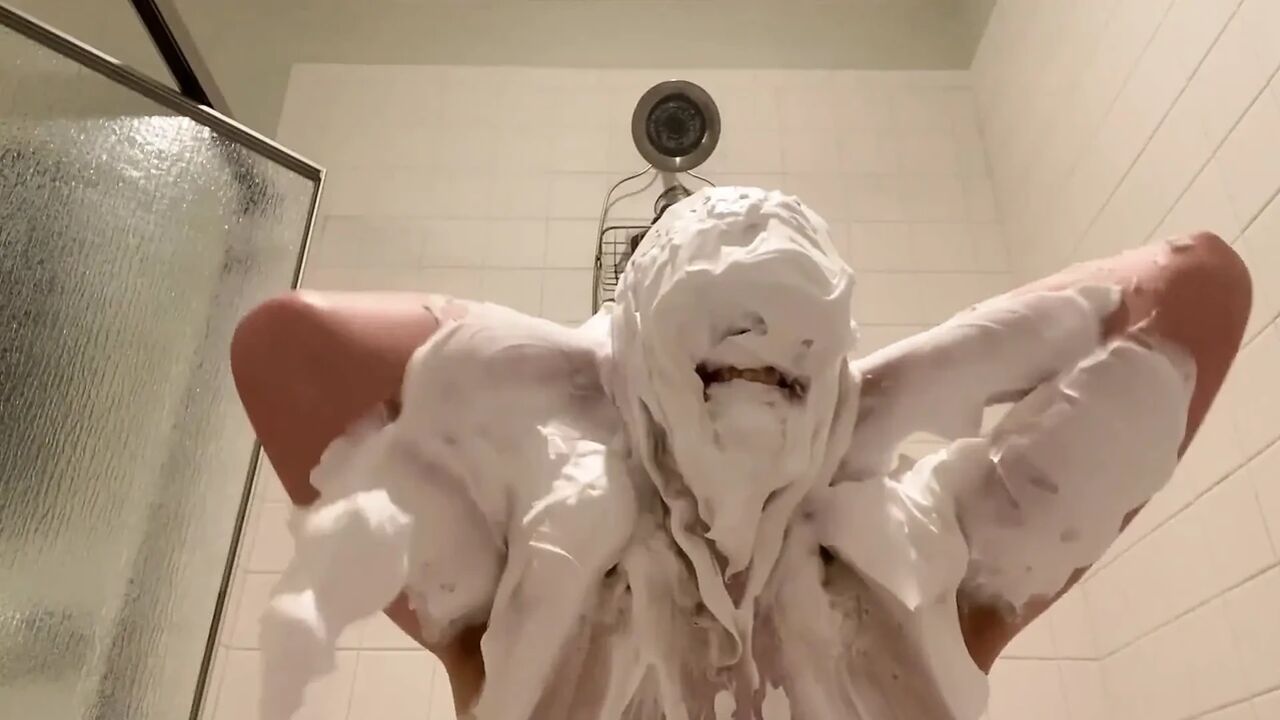 I Get Insanely Messy with Shaving Cream