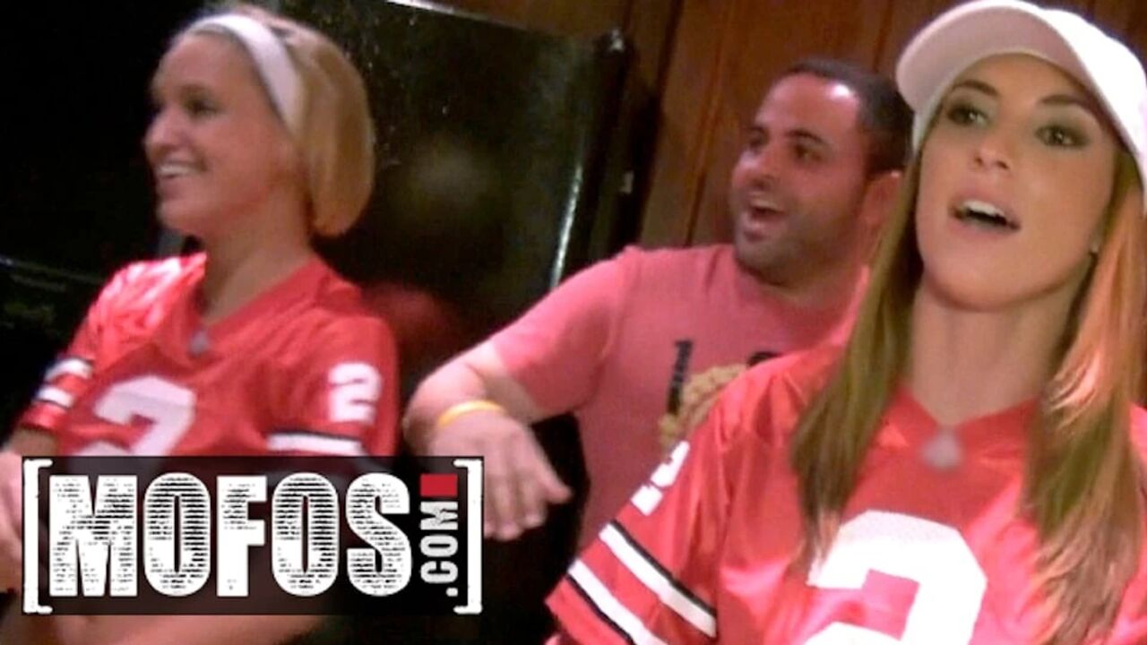 MOFOS - Football Season Gets Wild When Thena Sky & Annika Amour Turn An Ass Grabbing Incident Into Suck N Fuck Action