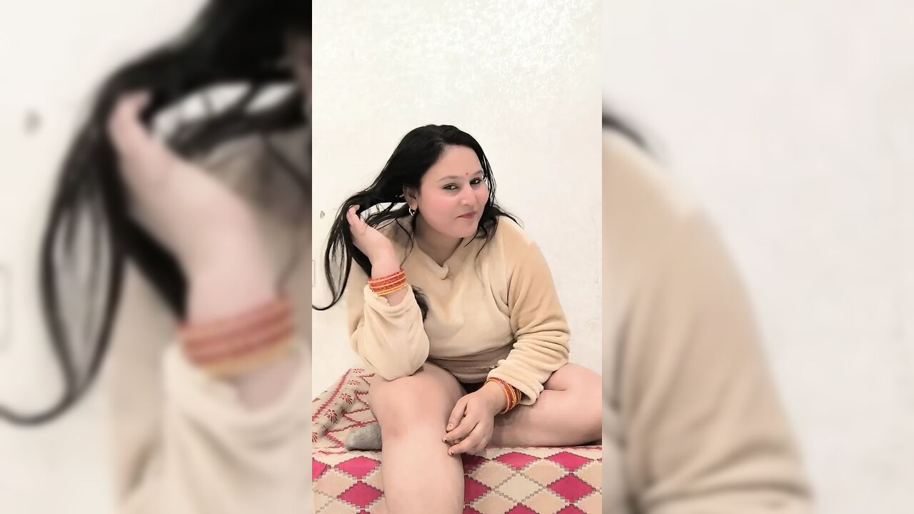 Fingering Pussy Deeply