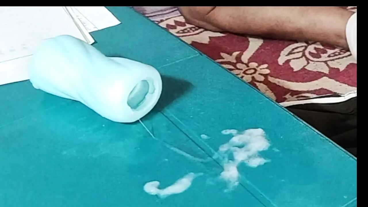 Silicone Pussy Creampied Sex Toy Fucking