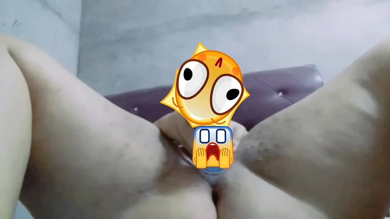 No Dildo, I Used Deodorant to Make Me Cum Hard