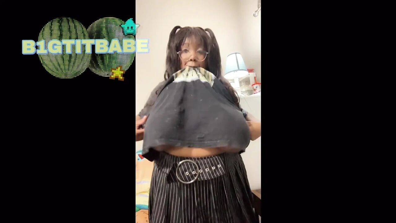 Big Titty Compilation (B1gtitbabe