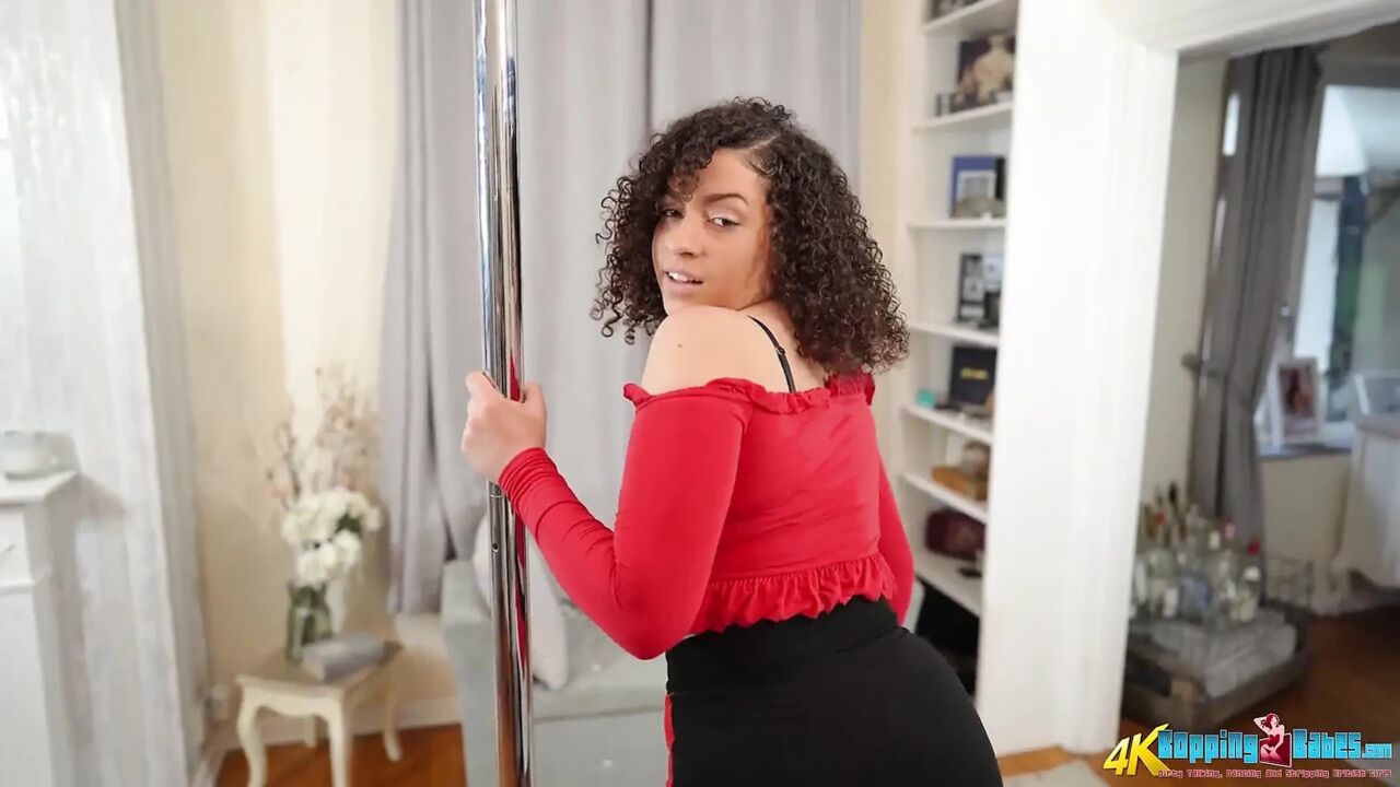 Amiya Dreams - Your Own Tease