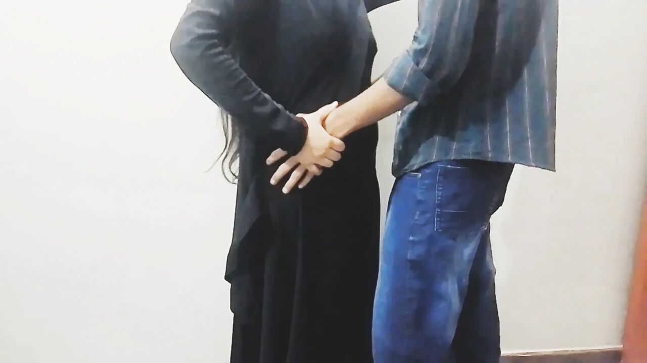 I Fuck the Neighbor while her Husband is not at Home