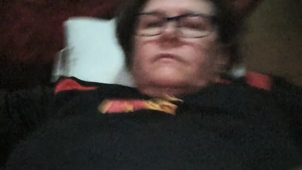 Fingering Ass MILF GILF Solo