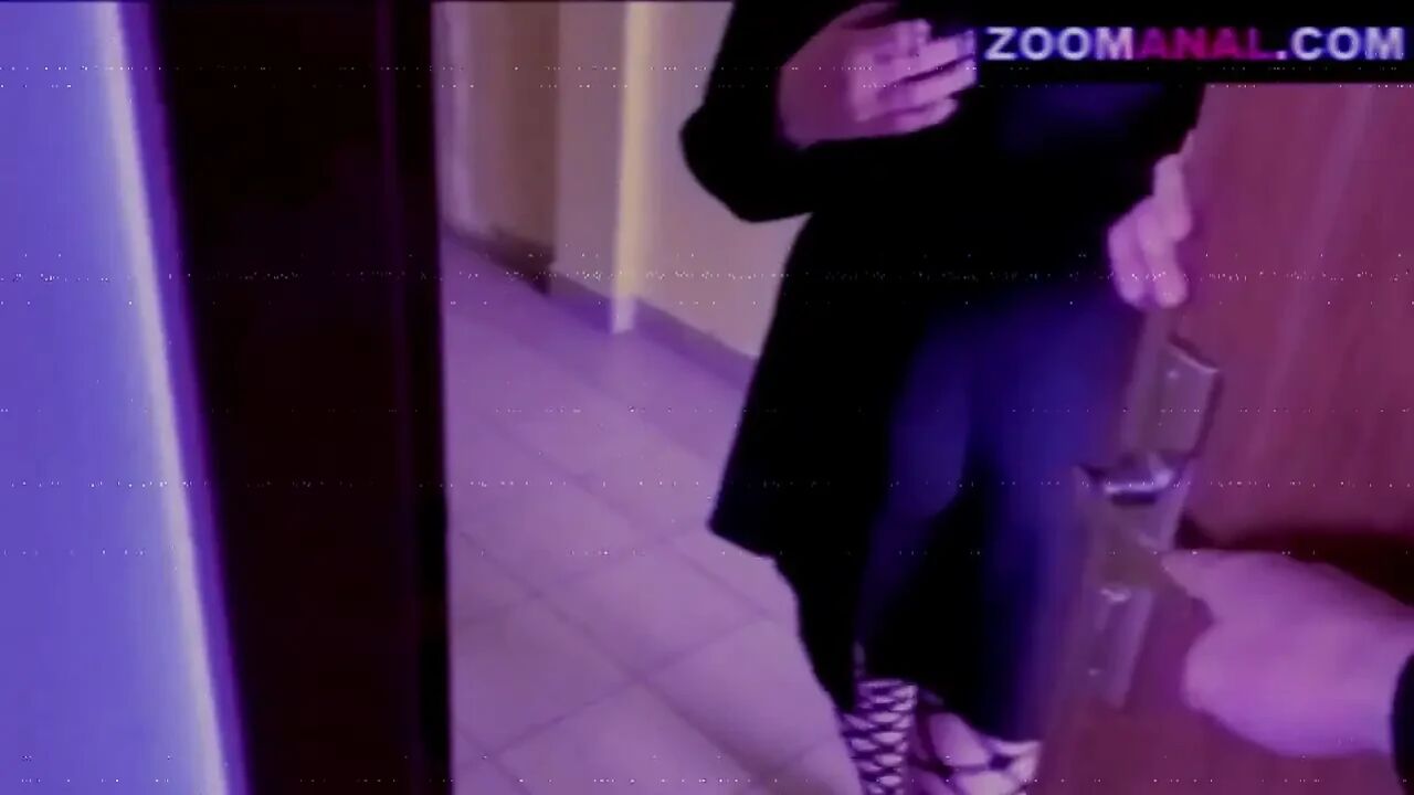 Blonde MILF Meets Her Arab Client