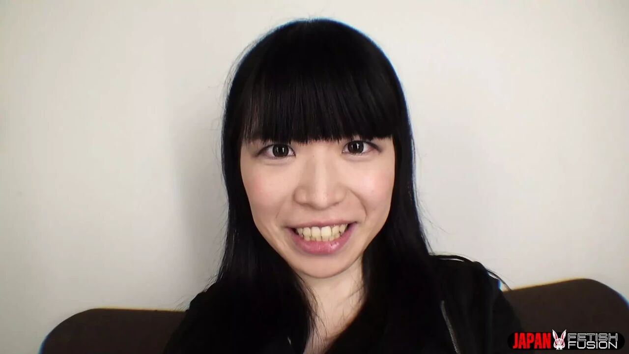 amateur Girl Series Amateur Yukari's Selfie of Her Tongue and Inside Her Mouth