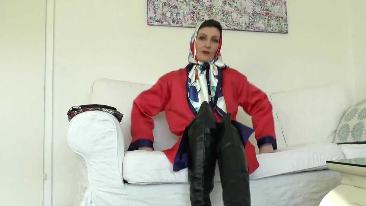 Your Headscarf Training Part 1, Lady Victoria Valente