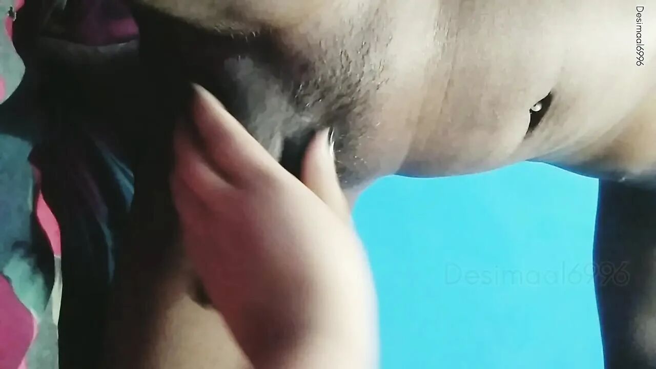 ne best blowjob diya wo bhi papa ko raat me chod ke..