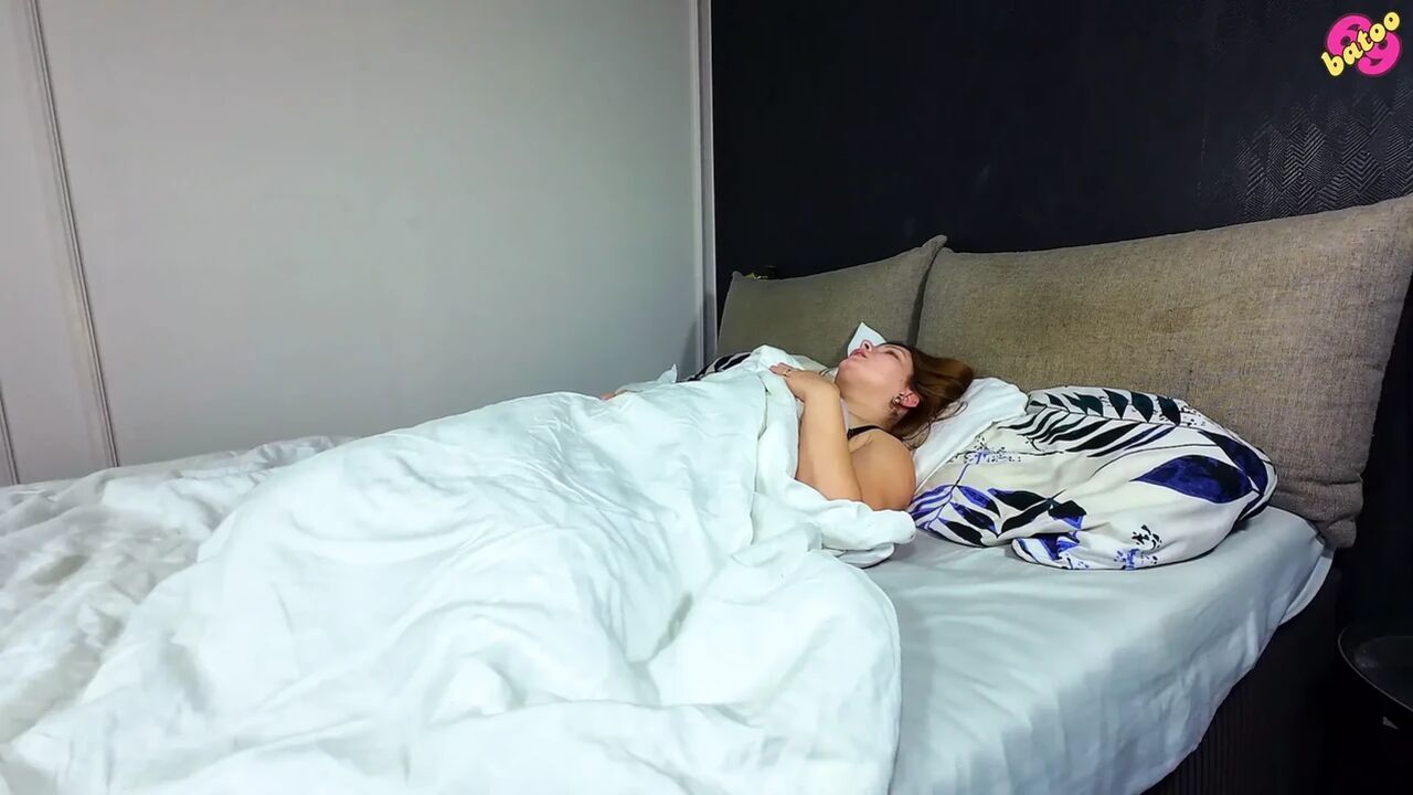 Hot MILF Morning Masturbating Orgasms