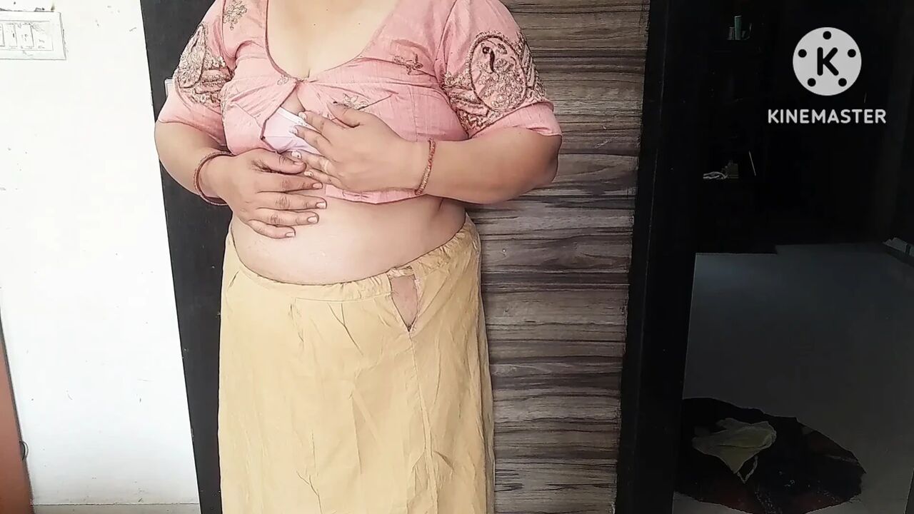 TAILOR MASTER FUCK HARD SEXY BHABHI IN HINDI AUDIO.