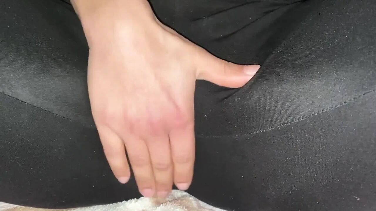 I Am Salmaa Arabic Saudian I Would Like to Share My Pussy View Masturbating