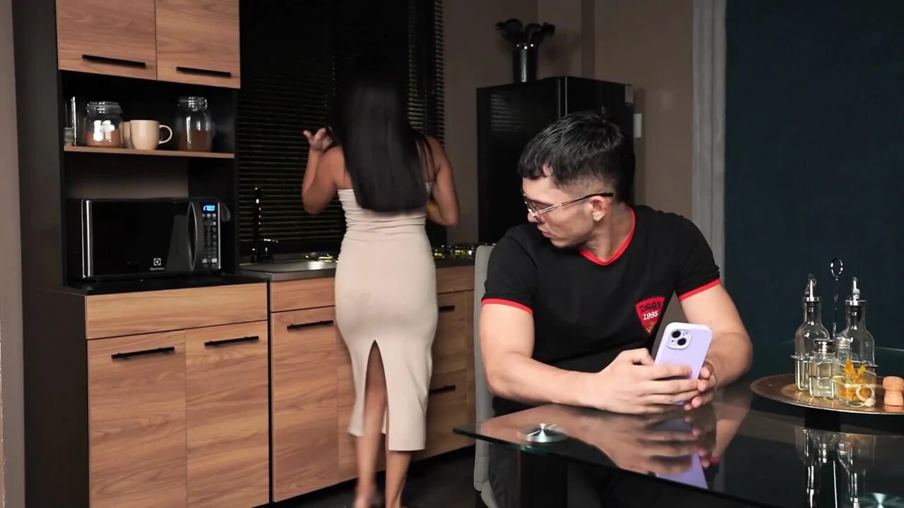 Oh no, that wasn't my intention! - Embarrassed stepbrother ends up having sex with his slim stepsister