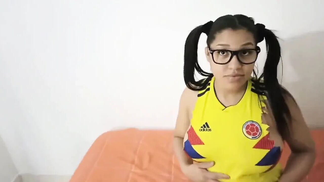Brunette Stepsister with Big Tits and a Big Ass Colombian in the United States Sold Her Body to Her Stepbrother