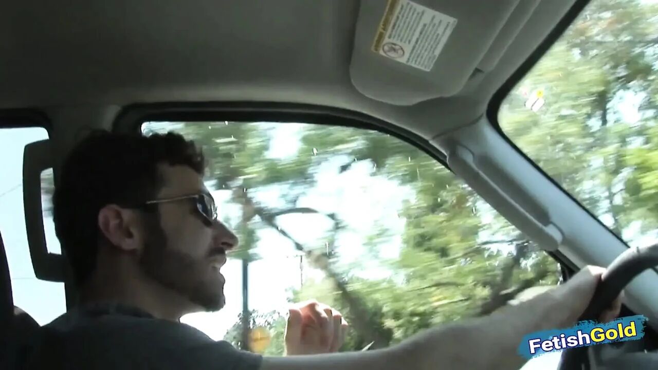 Hot Asian teen picked up and intense fucked to get her car fixed