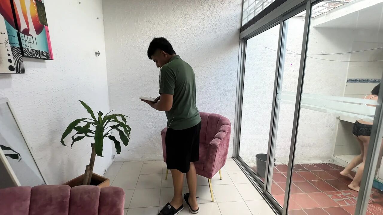 Watching My Stepsister Horny Naked in the Yard I Get Very Horny and End up Fucking Her Hard and Rich