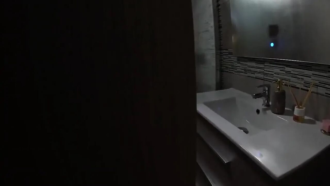 Fuck in the Bathroom with My 18 Year Old Landlady! Cum on Her Tits!