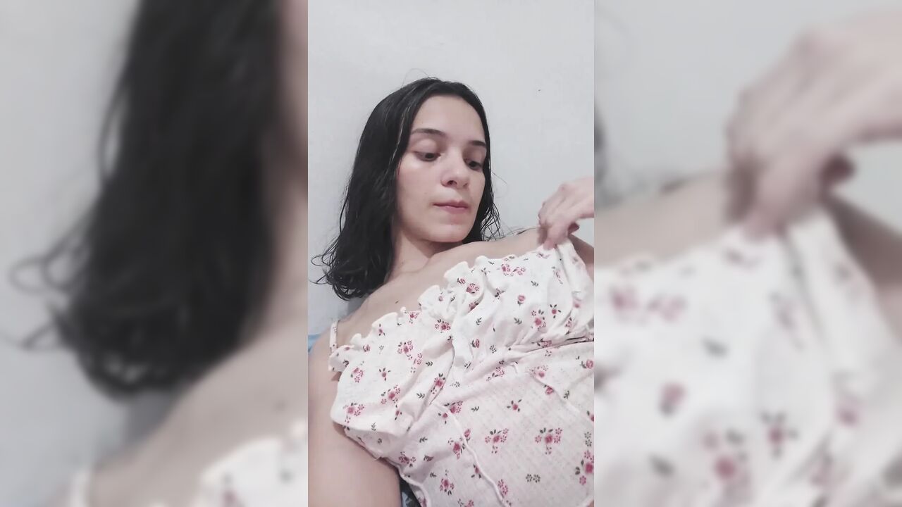 Mature Student Shows How She Masturbates Her Pussy and Shows Her Breasts