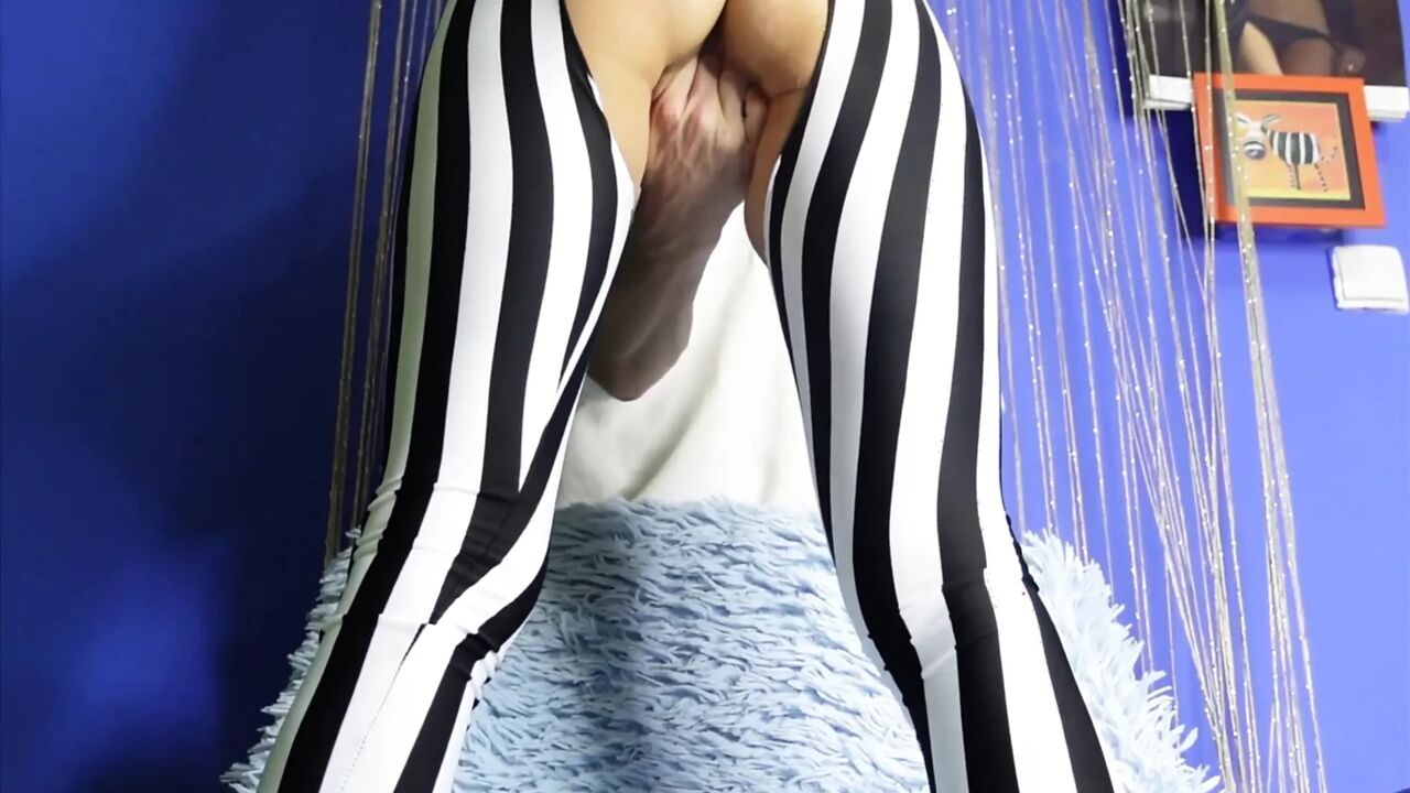 Real Fisting Very Wet Orgasm Amateur Homemade MILF Lots of Squirt