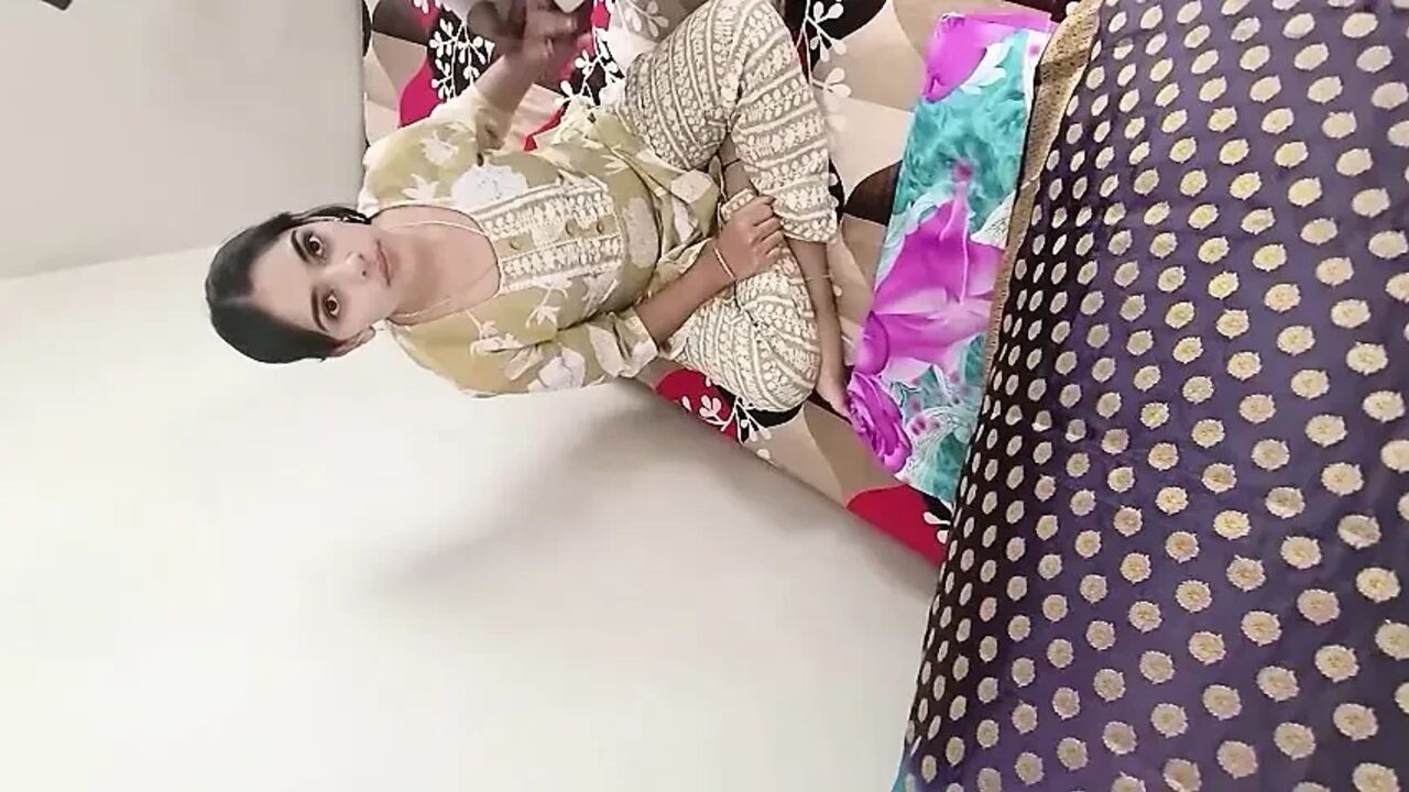 Indian Desi Stepmom hardcore fucking sex .. best Indian hard fucking porn video