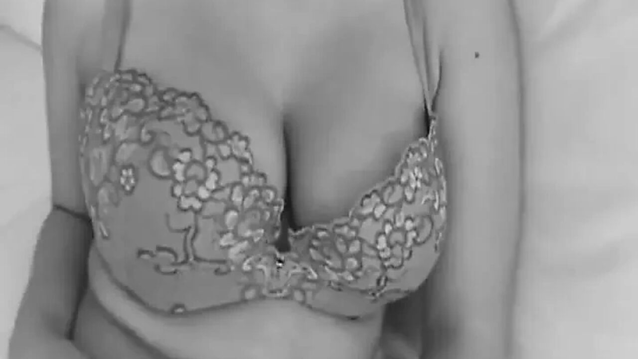 White Girls Like Big Black Cocks That Break Their Pussy and They Like Deep Throat