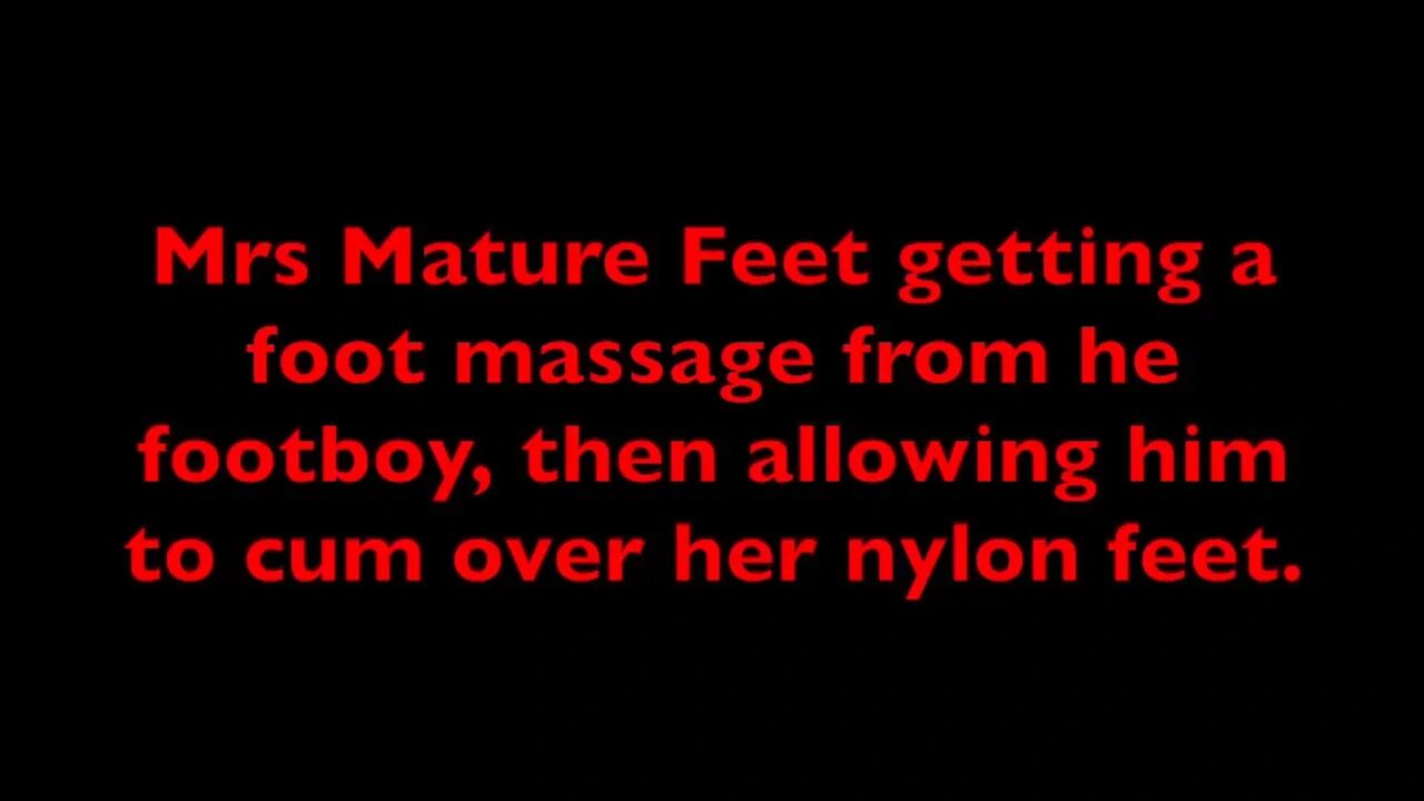 Mrs Mature Feet gets a foot massage with special cream