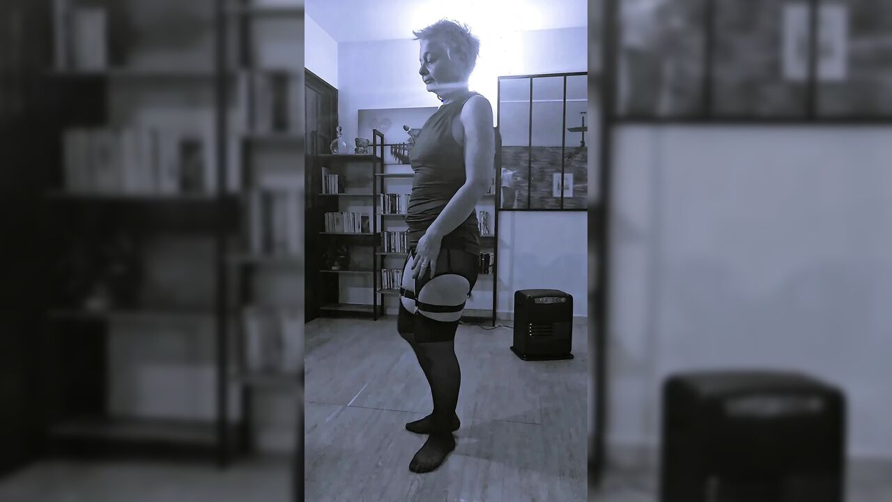 Small, Sexy, Very Bitchy MILF