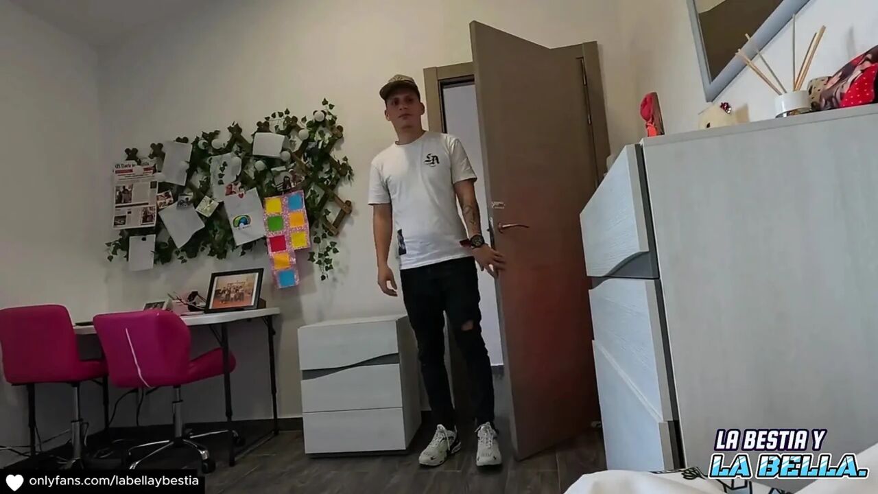 Surprise to My Boyfriend Ended in Footjob, Hardcore Sex, Cumshot and Cum on Feet Lambida Cosplay