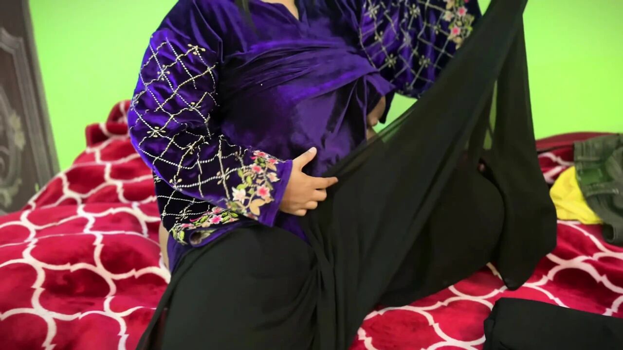 Arab Muslim Girl From Tinder She Want Fuck From Fan Guy, Then He Fuck Her Tight Pussy After She Naked