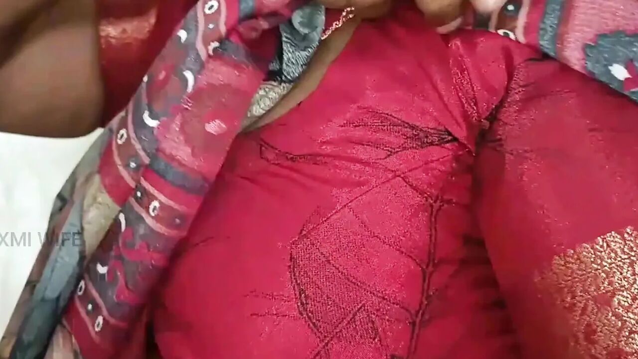 Fucking Brother-in-law with Tablet - Saree Sex -1