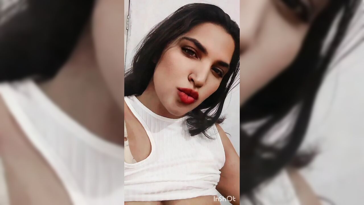 A hot girl masterbating and showing her big boobs and pussy