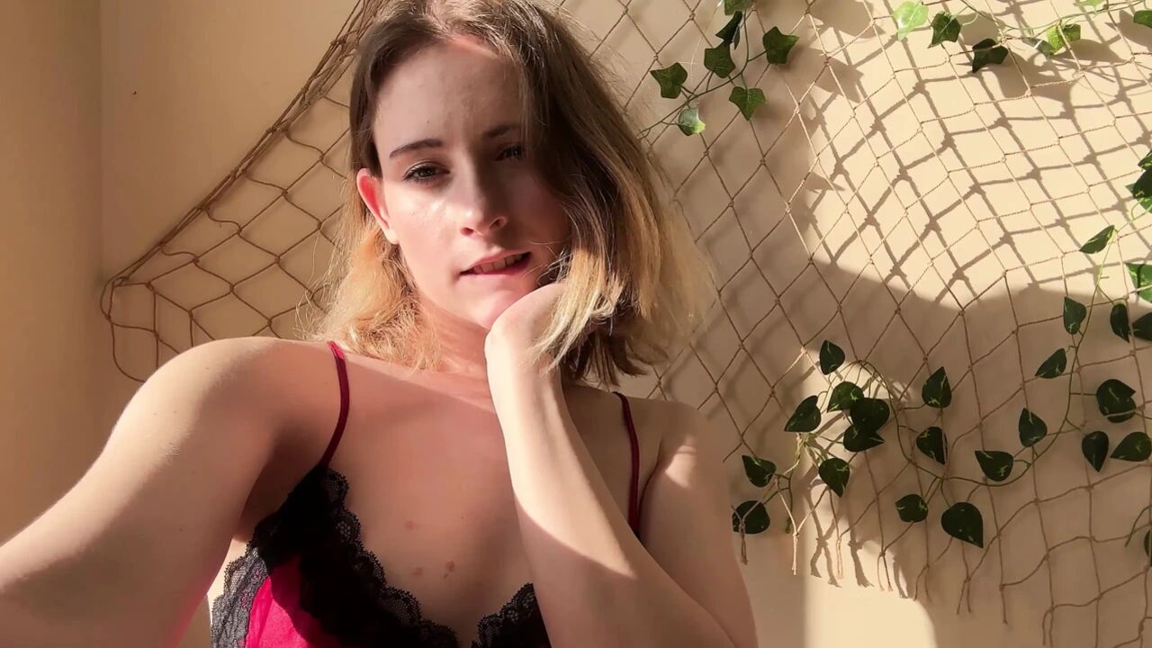 Sunny Red Pajama Pixie - Vibrator Tease to Sloppy Dildo Worship