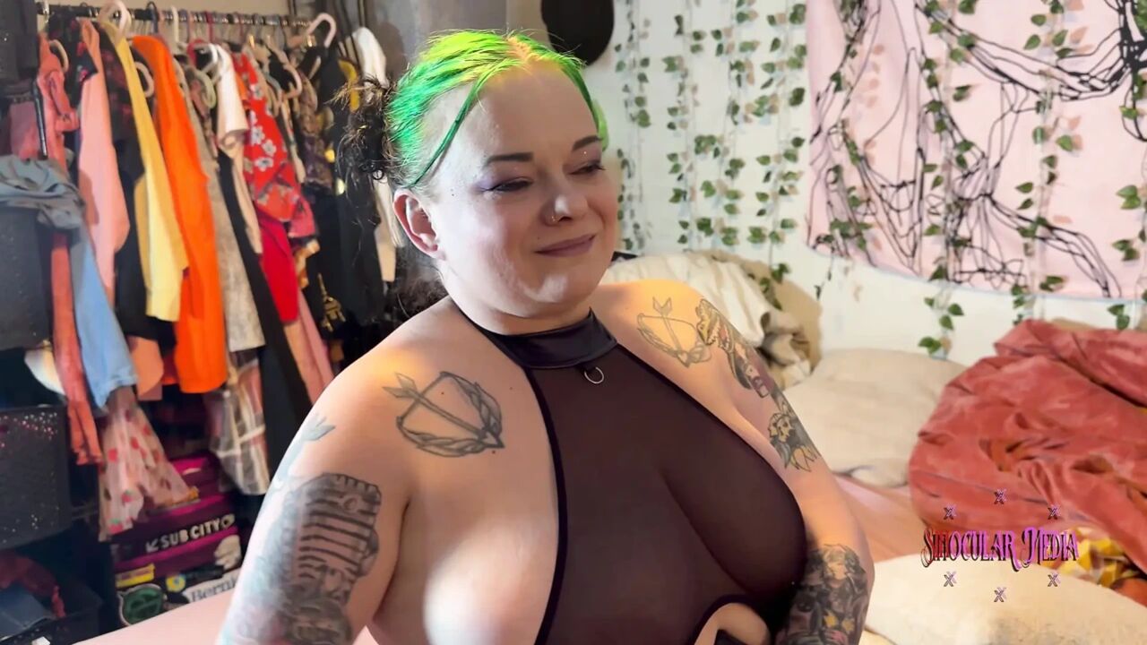 Alternative Girl Tasty Havoc gets Fucked and Creampied in her Sexy new Purple Outfit