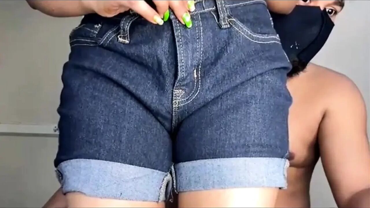 Meri bahen ki dost ko tel lagake choda desi sex village girlfriend mms