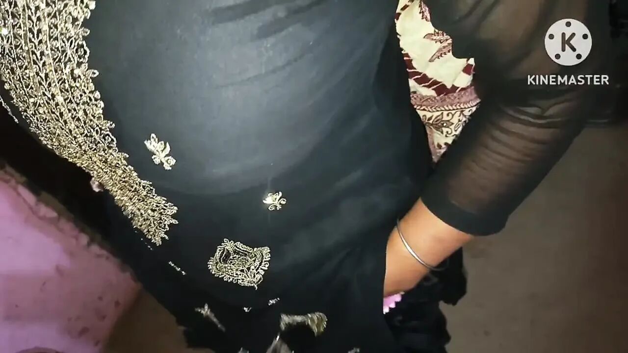 Desi Hindi Girlfriend Fucking her Boyfriend outdoors 1, Hot girl ka desi video xxxvideos